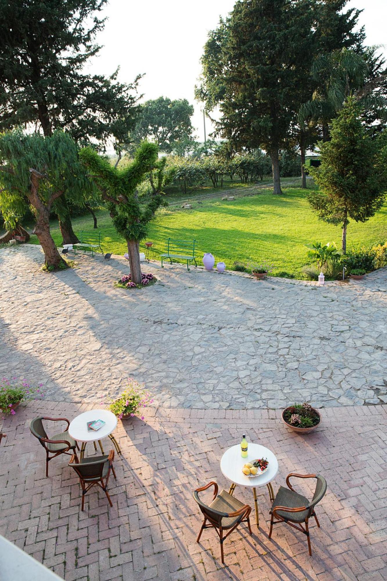 B&B La Chora Di Paestum Exterior photo